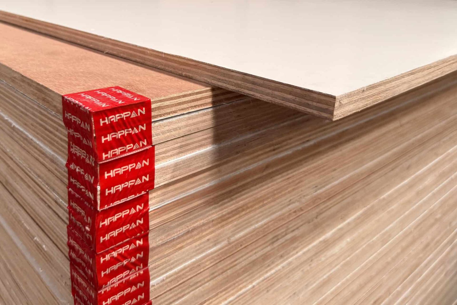 Polyester Plywood